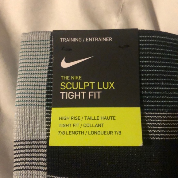 Nike Leggings/ training pants - Picture 6 of 6
